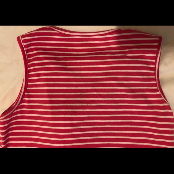 Woman - Picture 2 of 6